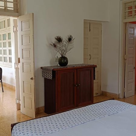 Srinekatan Heritage Villa Homestay Ahmedabad Luaran gambar