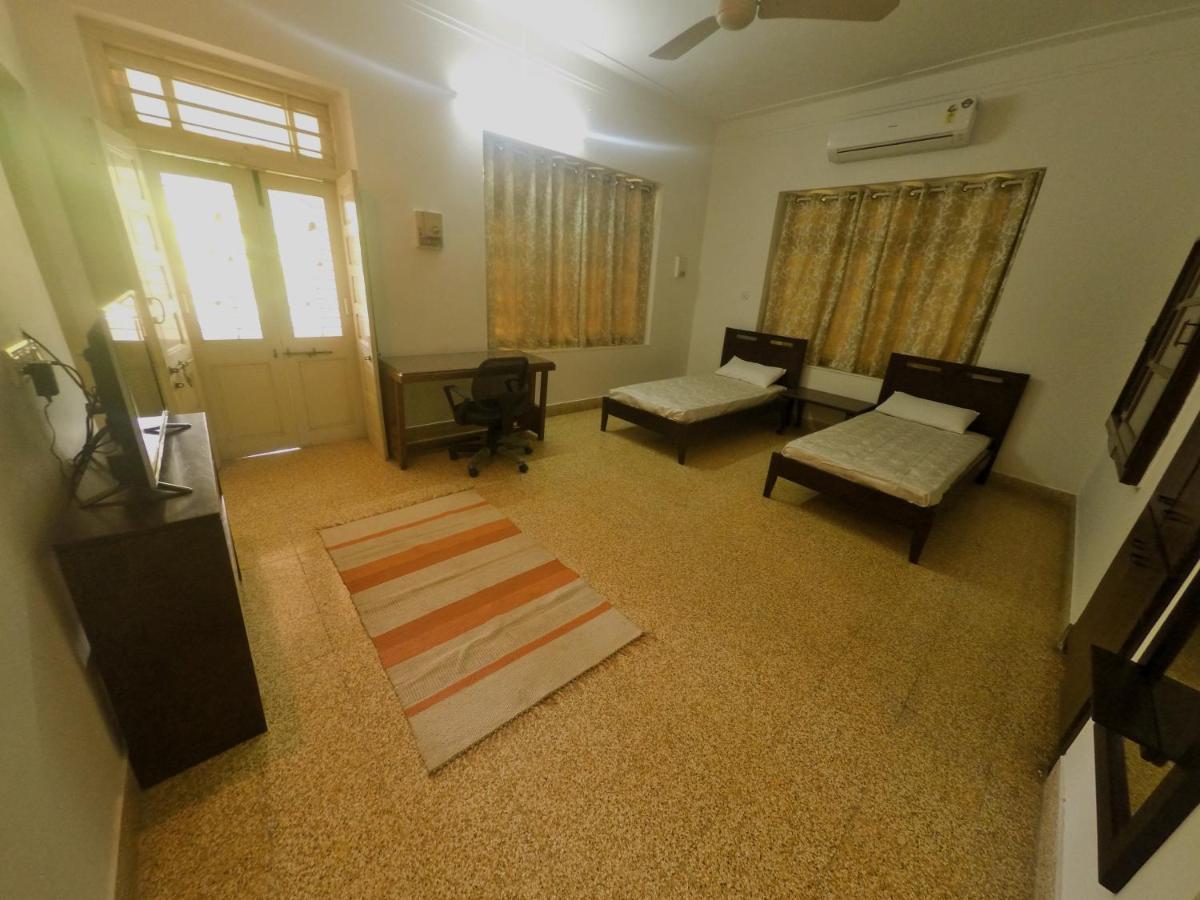Srinekatan Heritage Villa Homestay Ahmedabad Luaran gambar