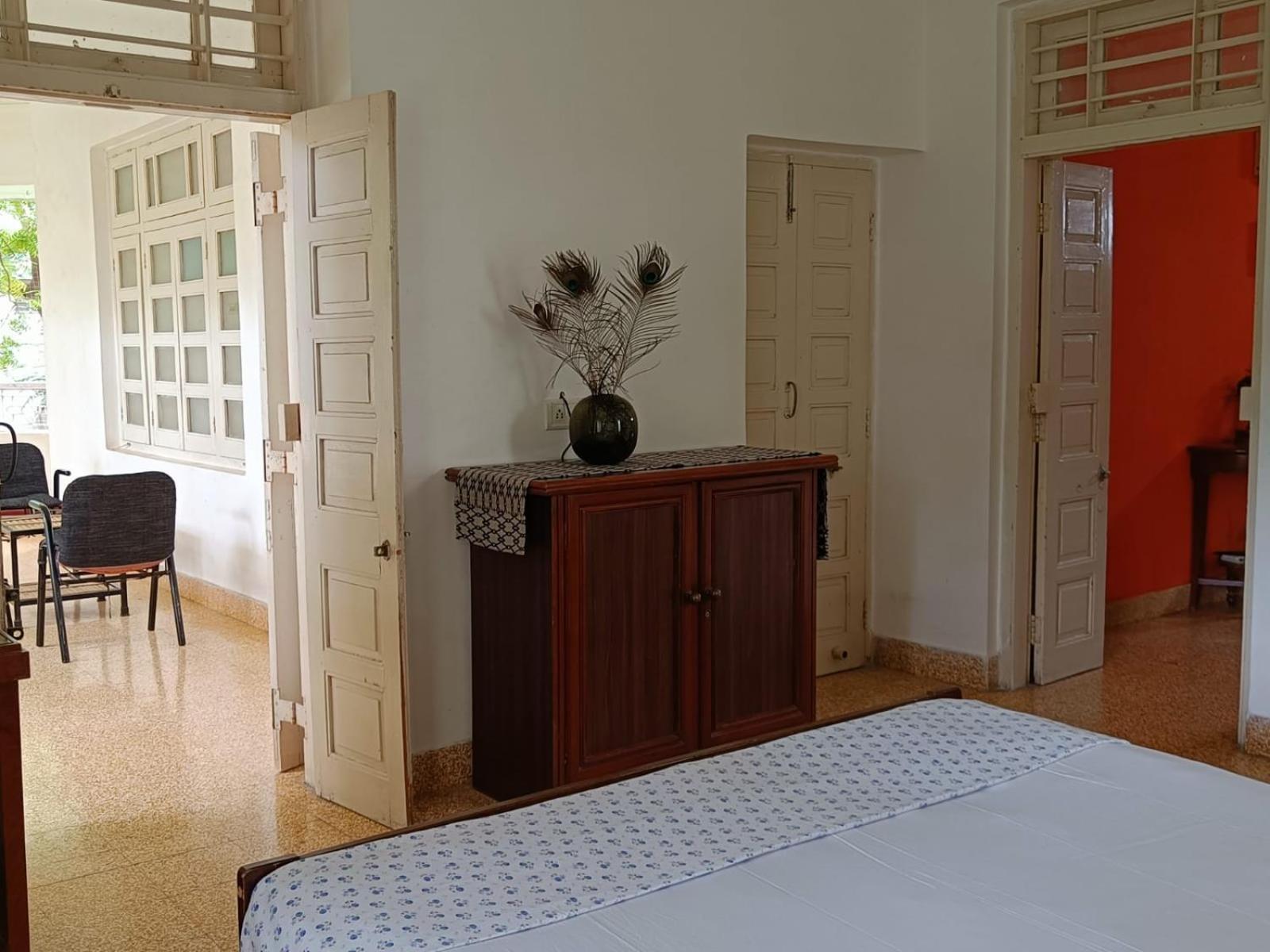 Srinekatan Heritage Villa Homestay Ahmedabad Luaran gambar